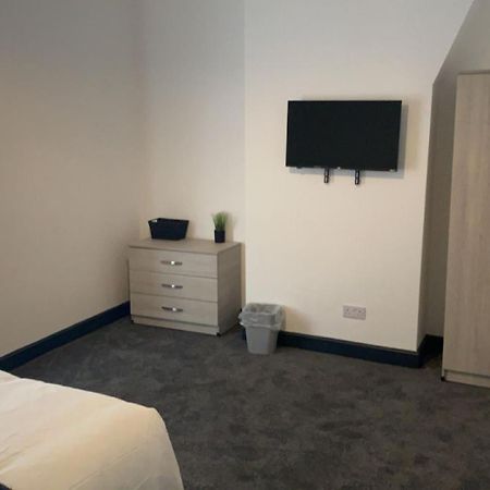 Houghton Guest House 2 Stoke-on-Trent Екстер'єр фото