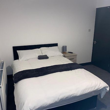 Houghton Guest House 2 Stoke-on-Trent Екстер'єр фото