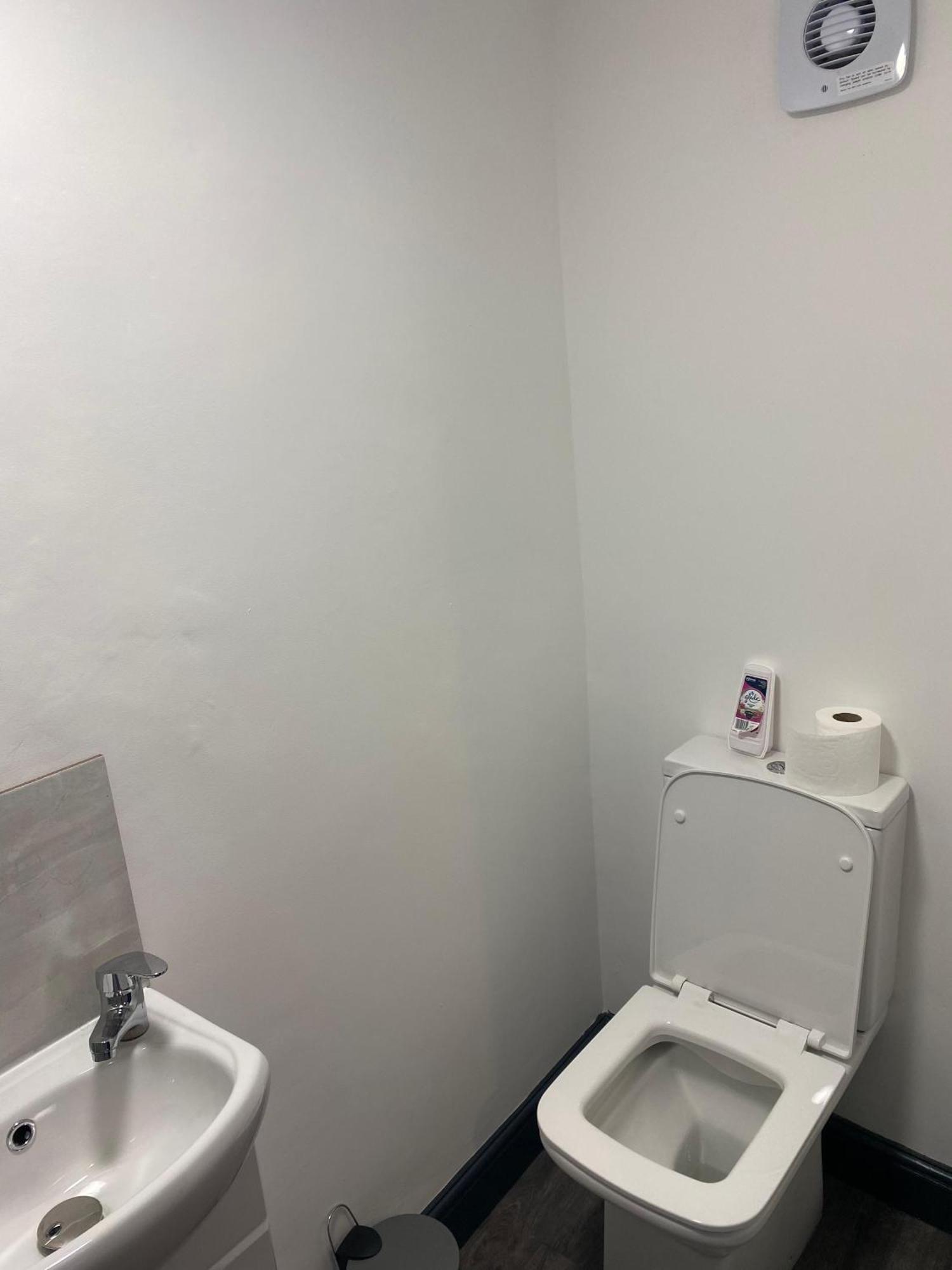 Houghton Guest House 2 Stoke-on-Trent Екстер'єр фото