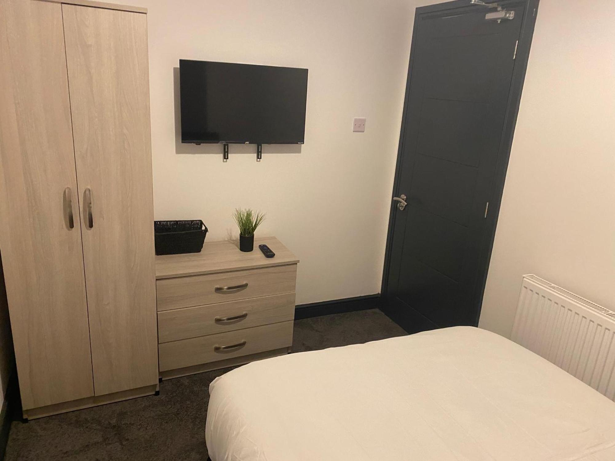 Houghton Guest House 2 Stoke-on-Trent Екстер'єр фото