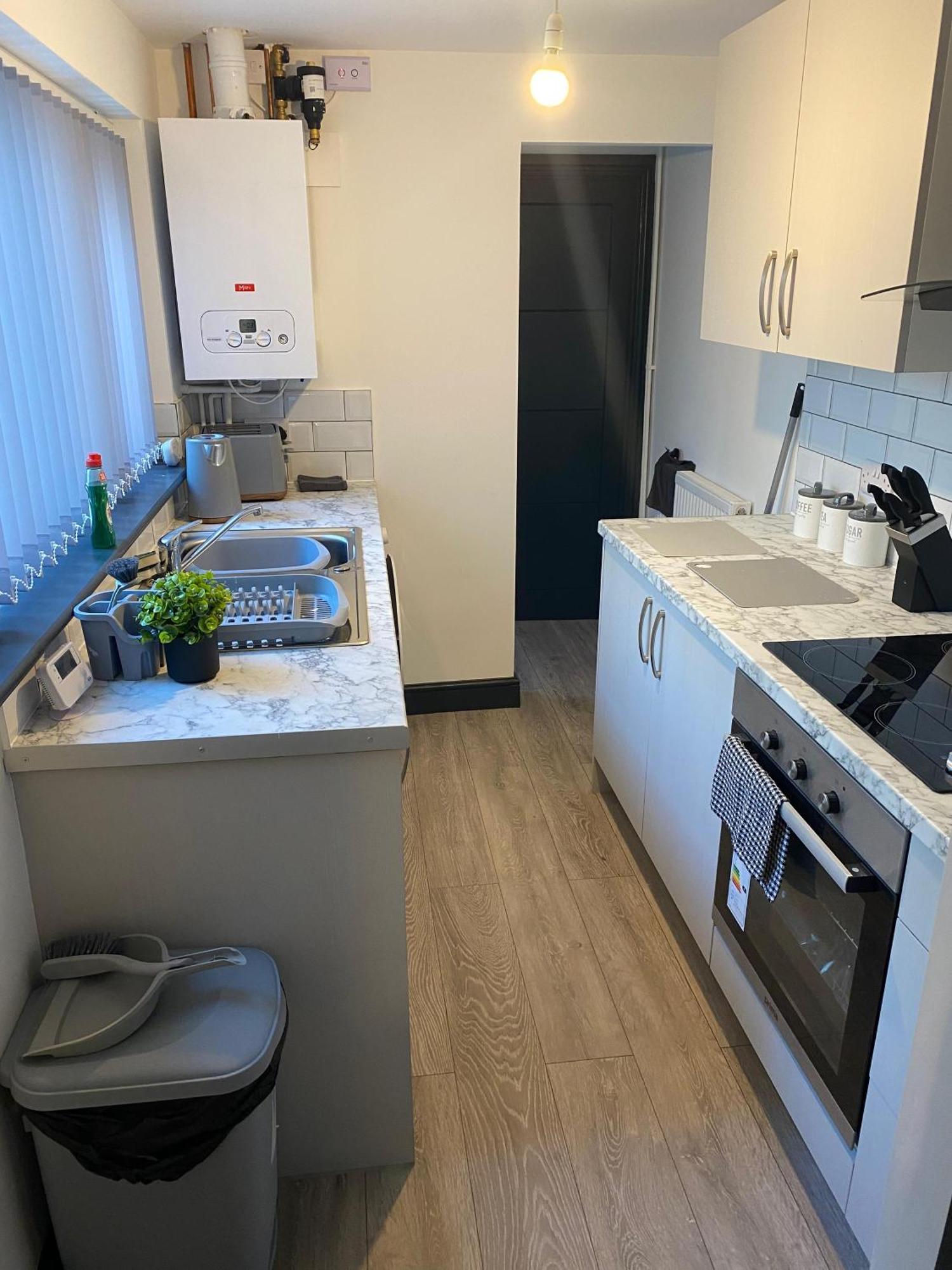 Houghton Guest House 2 Stoke-on-Trent Екстер'єр фото